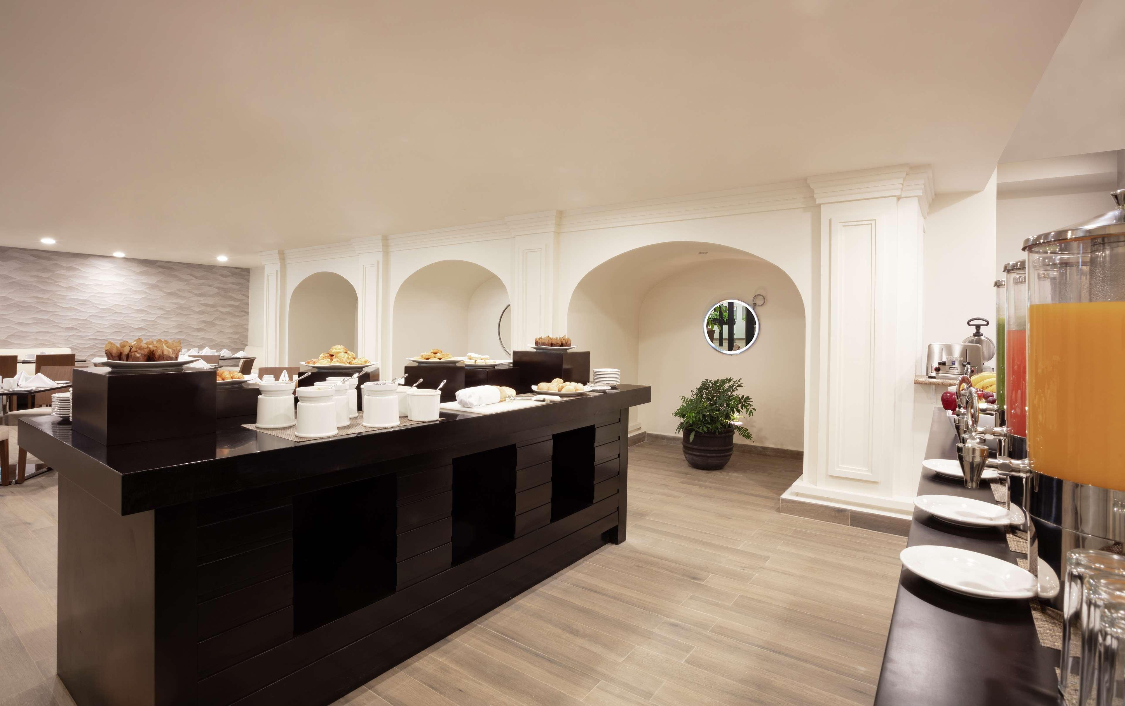 Doubletree By Hilton Toluca Hotell Eksteriør bilde