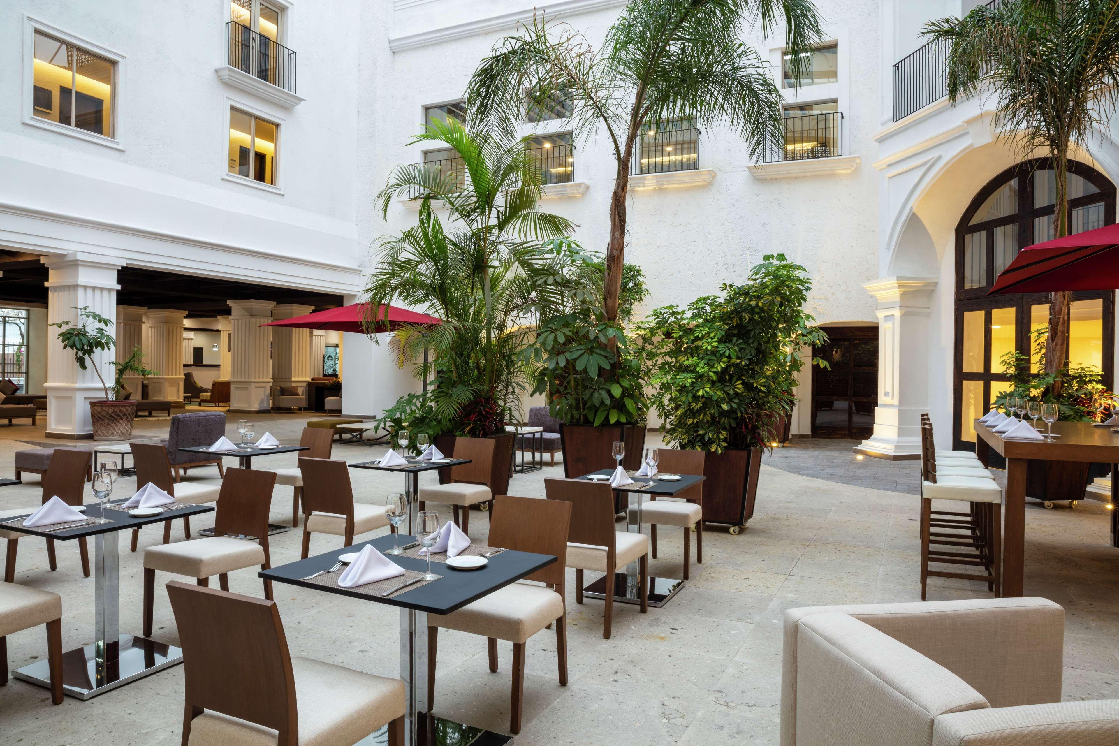 Doubletree By Hilton Toluca Hotell Eksteriør bilde