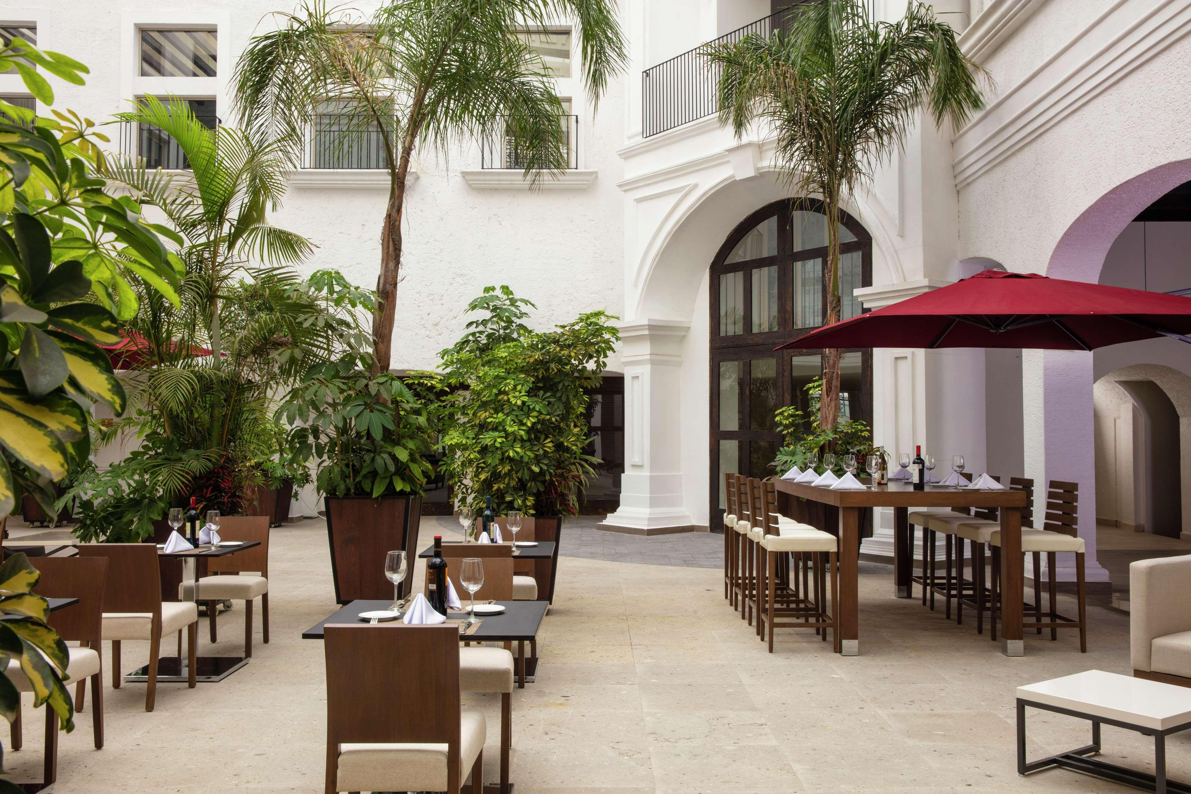 Doubletree By Hilton Toluca Hotell Eksteriør bilde