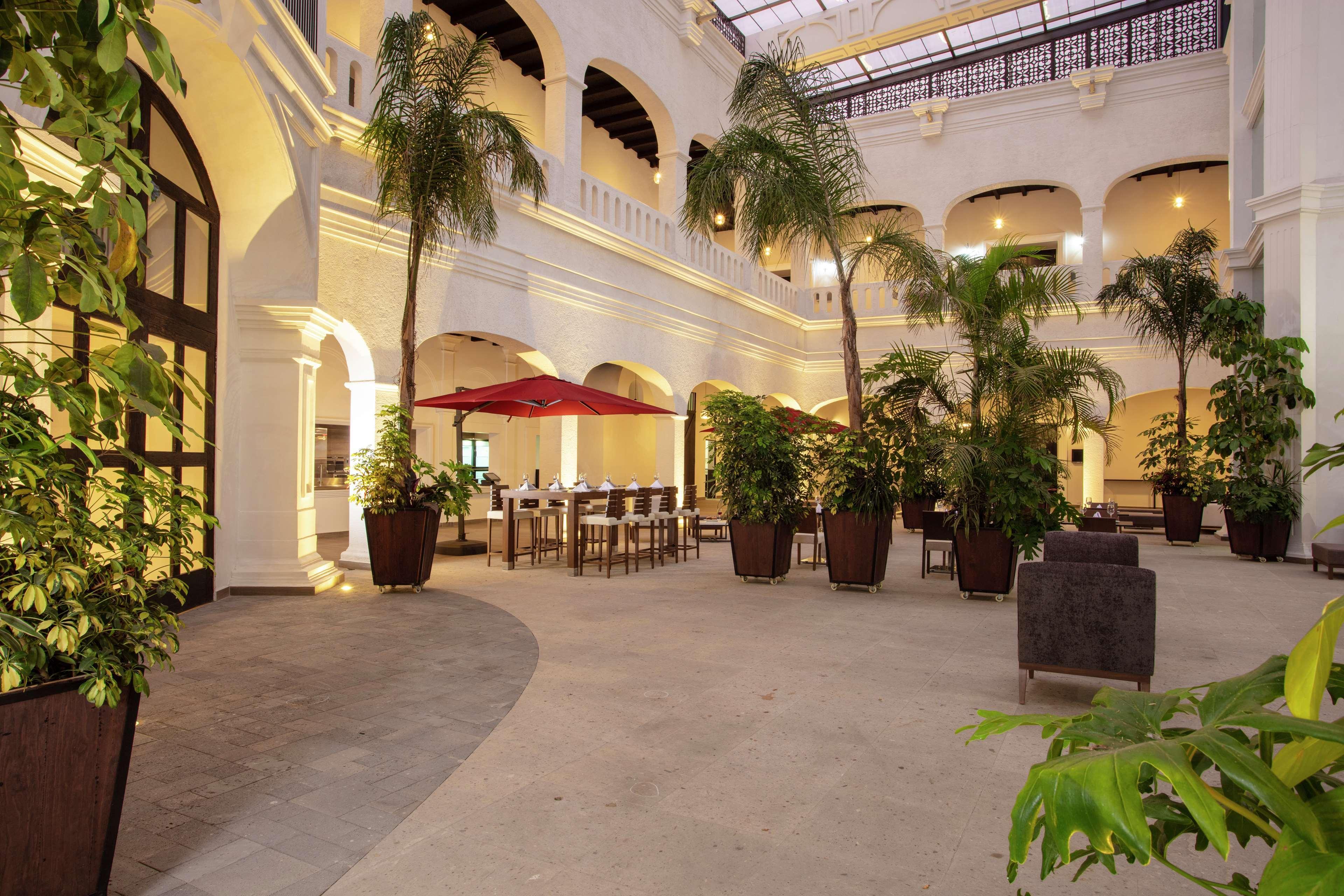 Doubletree By Hilton Toluca Hotell Eksteriør bilde