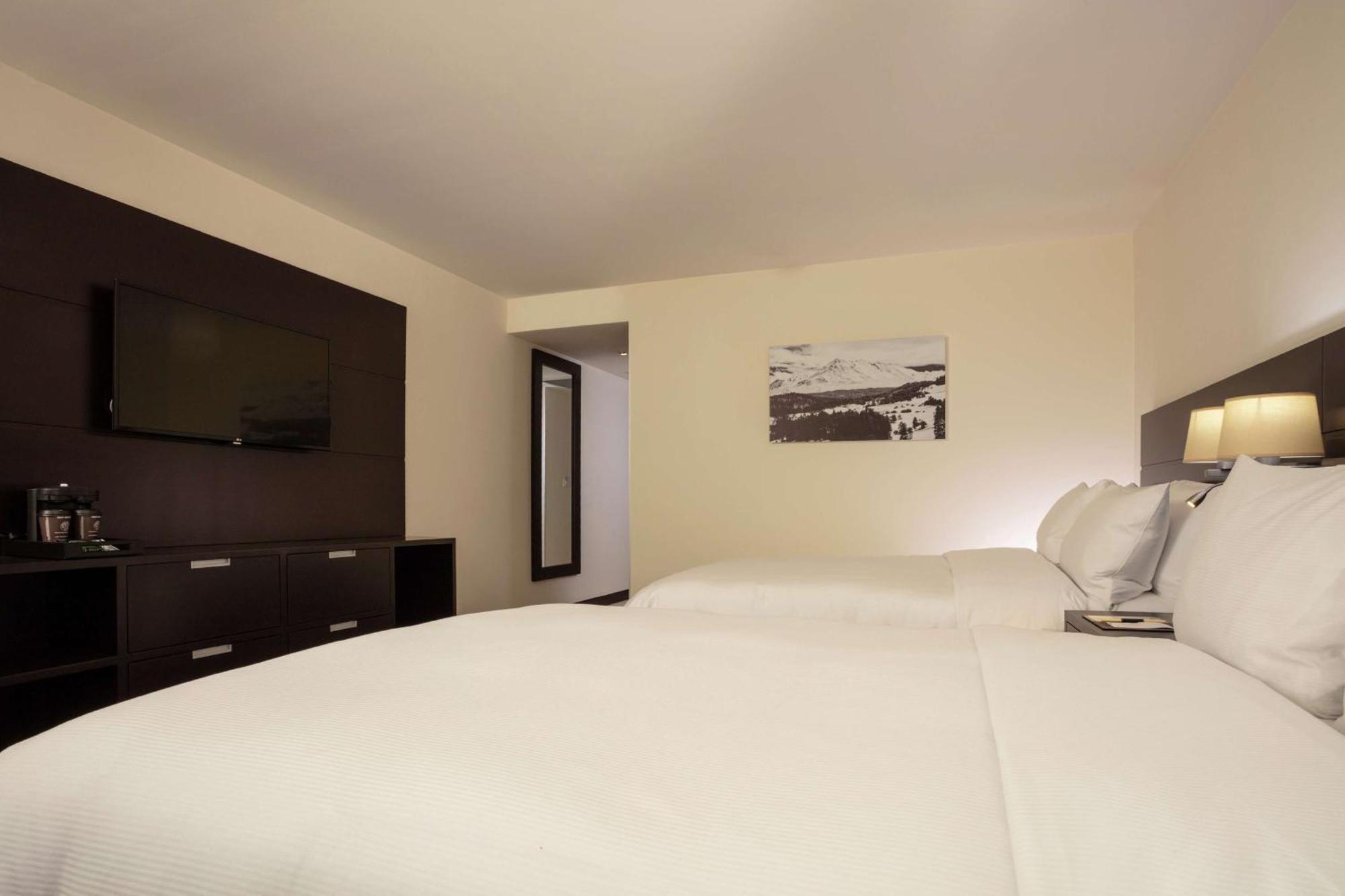 Doubletree By Hilton Toluca Hotell Eksteriør bilde
