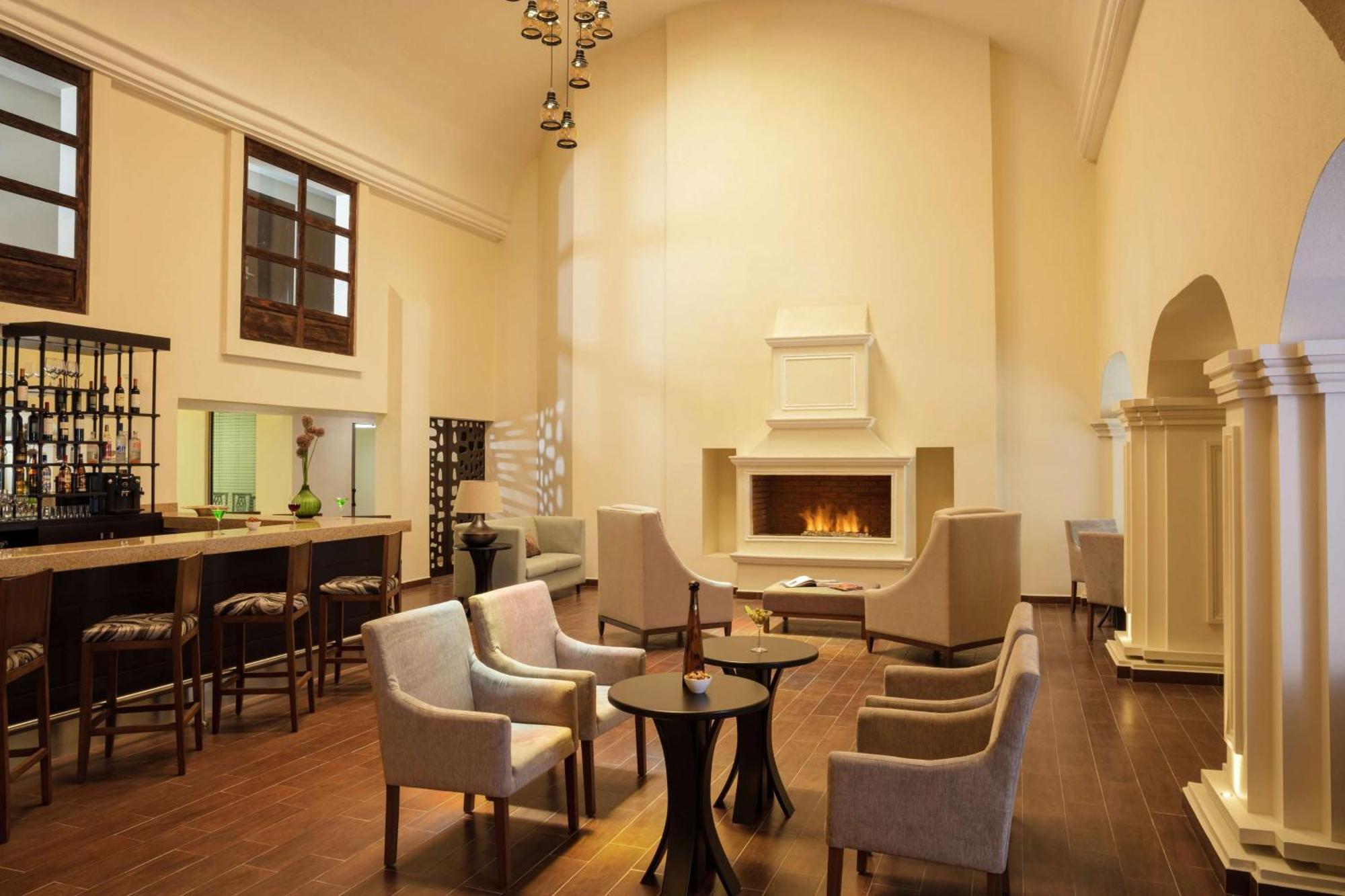 Doubletree By Hilton Toluca Hotell Eksteriør bilde