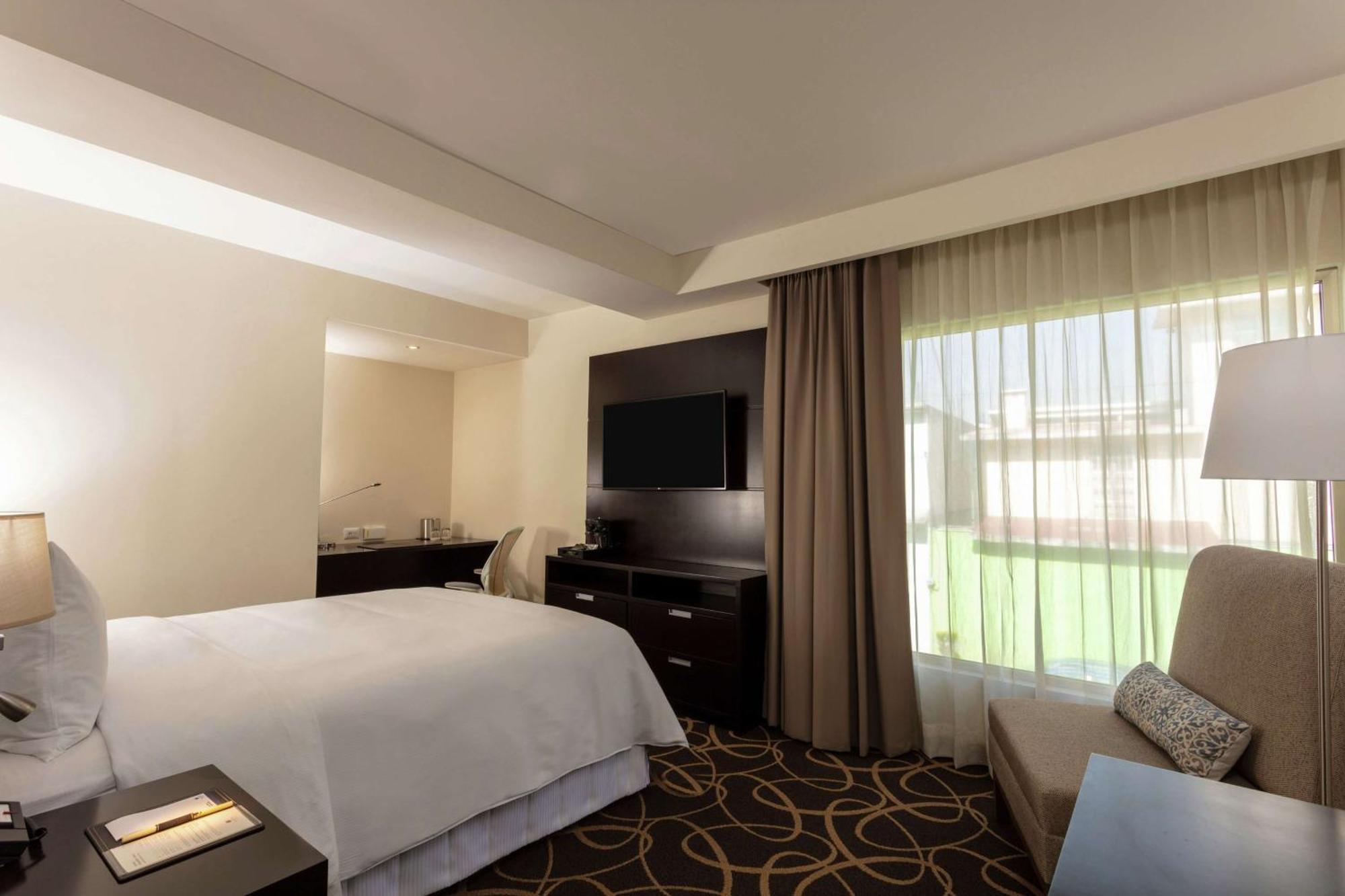 Doubletree By Hilton Toluca Hotell Eksteriør bilde