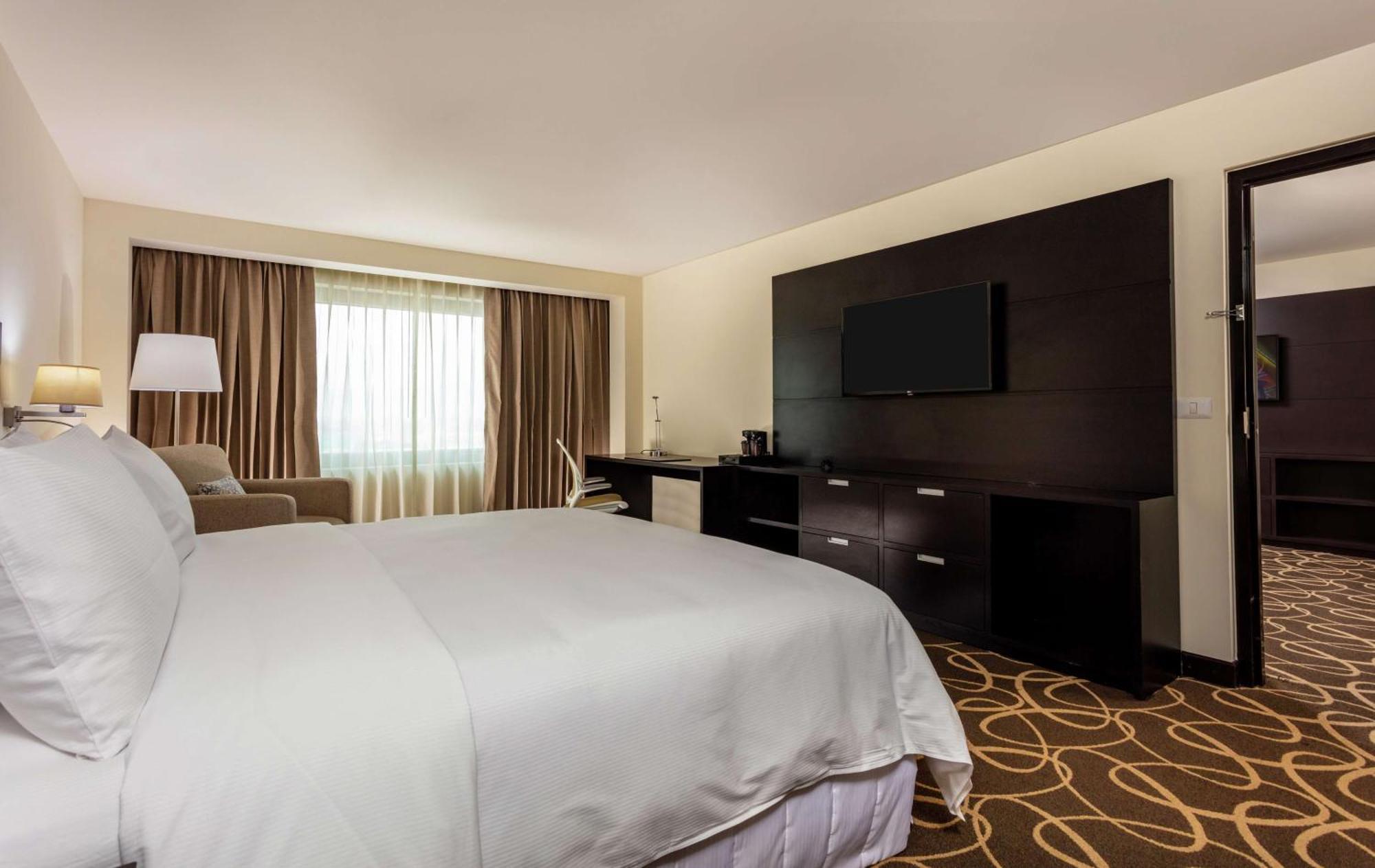 Doubletree By Hilton Toluca Hotell Eksteriør bilde
