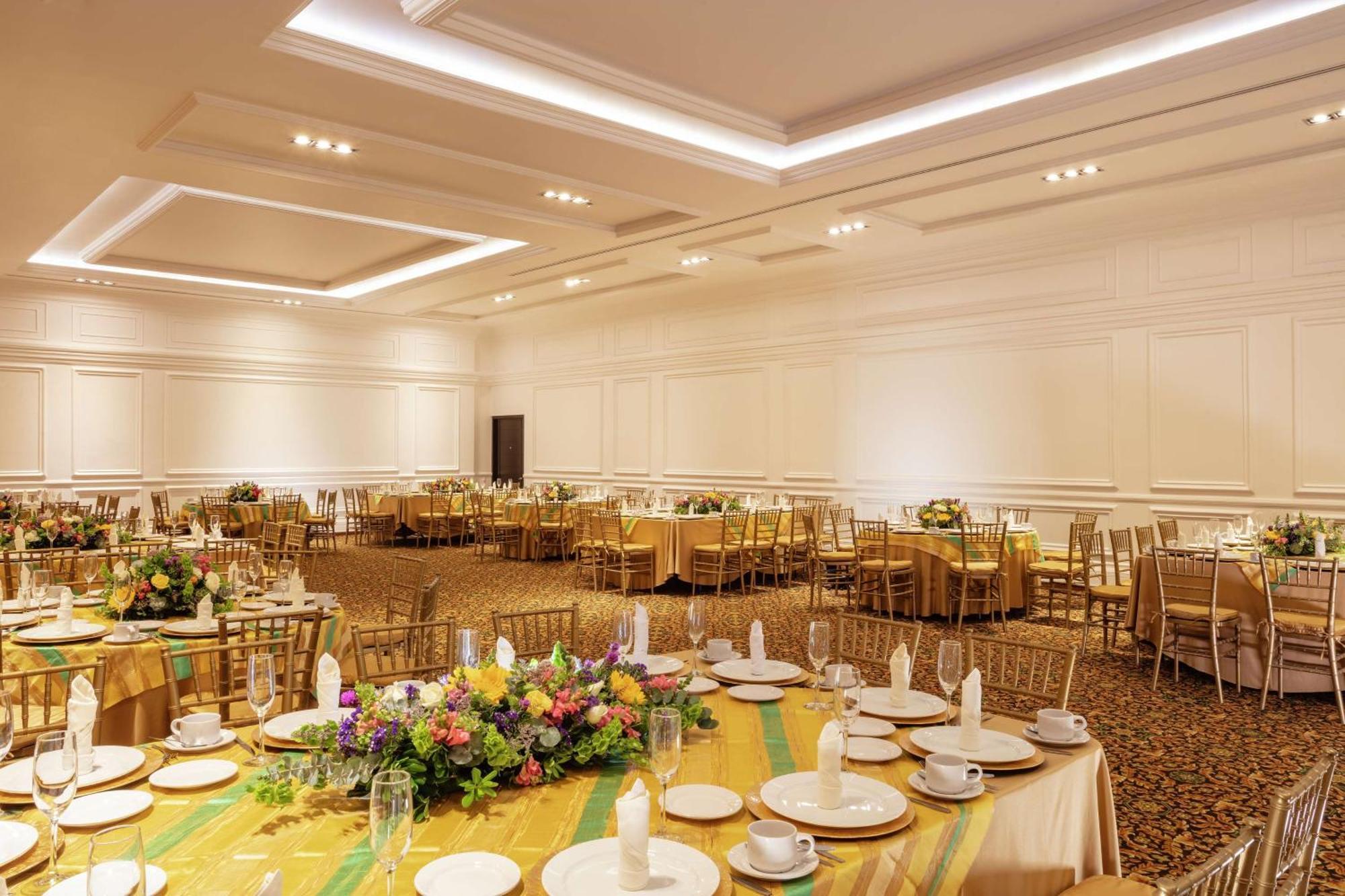 Doubletree By Hilton Toluca Hotell Eksteriør bilde