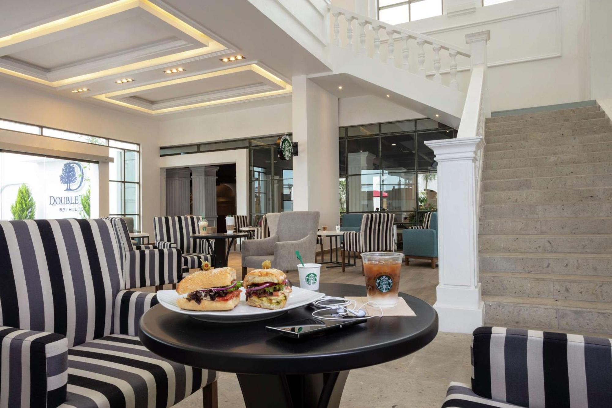 Doubletree By Hilton Toluca Hotell Eksteriør bilde